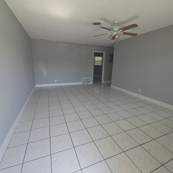 living - 5921 NE 18th Ave