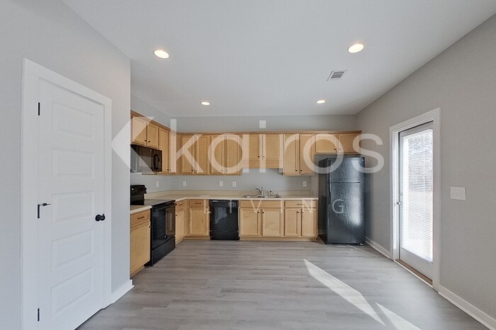 Building Photo - 14687 Griffin St