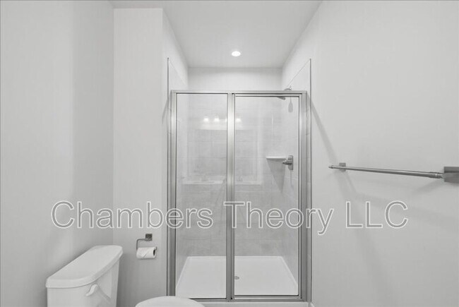 Building Photo - 4322 Ellipse Ter