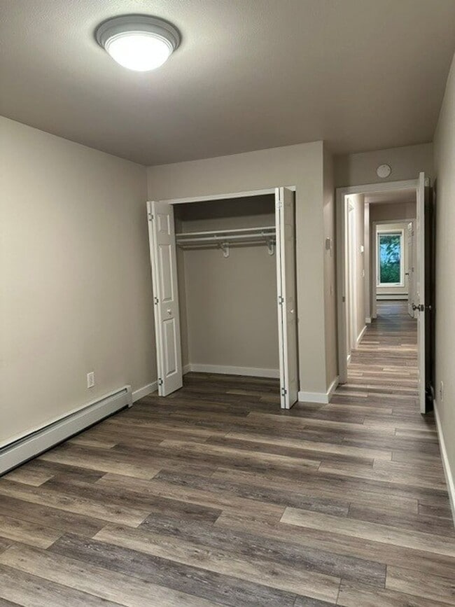 Building Photo - 2644 Forest Park Dr