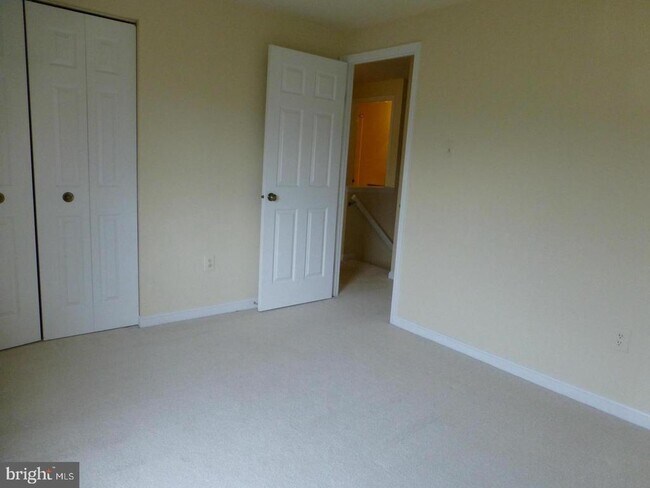 Building Photo - 6824 Silassie Ct