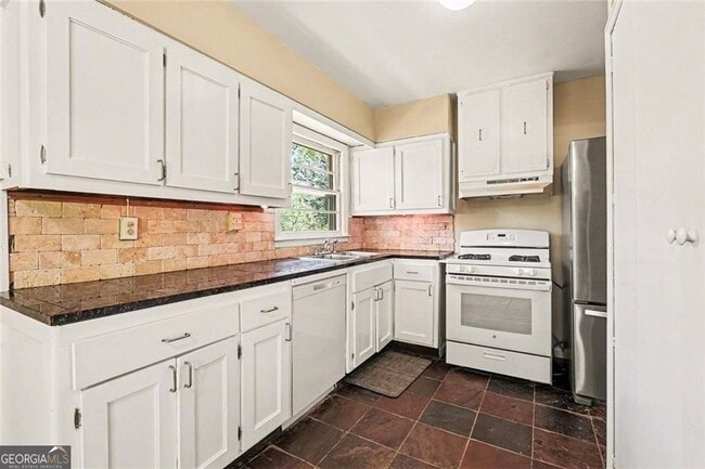 Building Photo - 1689 San Gabriel Ave