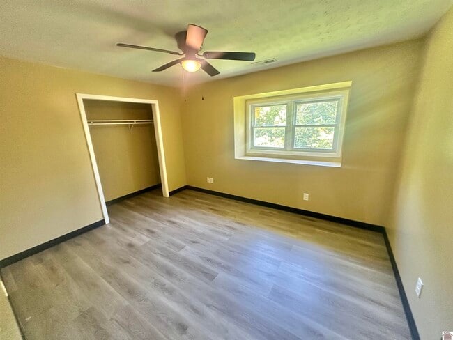 Building Photo - 124 Barcelona Ct