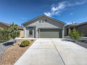 Building Photo - Newer Home in Mountain Hawk