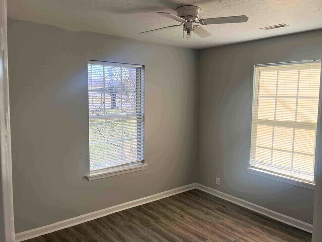 Building Photo - Cozy 3 Bedroom in Elizabethtown