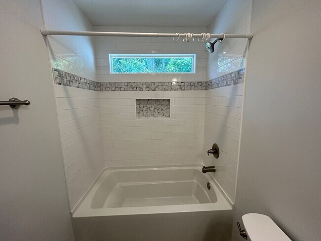 Building Photo - West AVL - 3/2 Contemporary Build Ready Now!