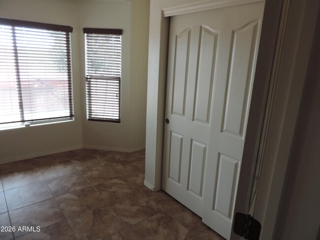 Building Photo - 1265 Paso Robles Ave