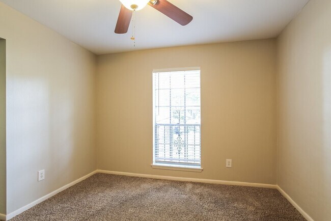 Building Photo - 15515 Banff St