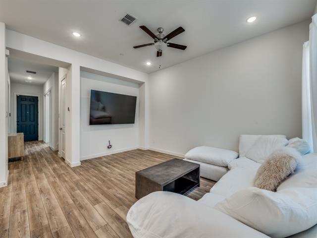 Building Photo - 7432 Atlas Dr
