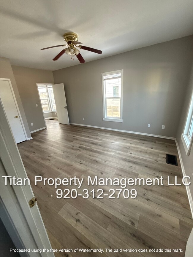 Building Photo - 757 Woodland Ave