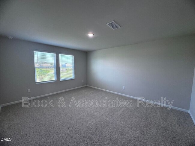 Building Photo - 62 Thistle Patch Pl