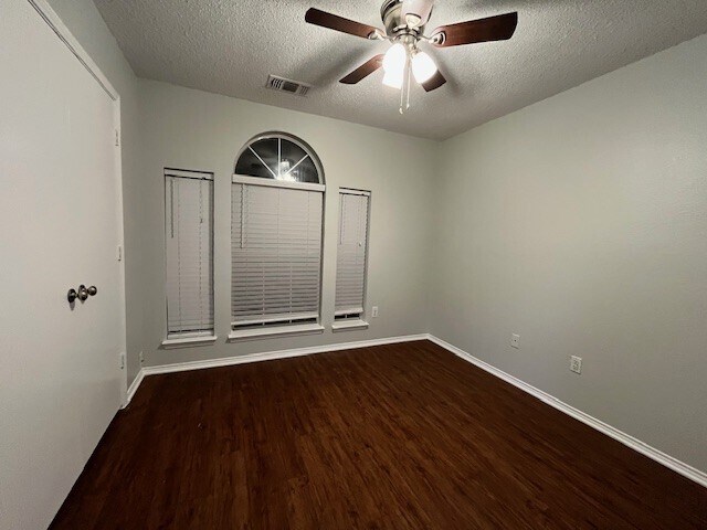 Building Photo - 3013 Rustic Meadow Trail