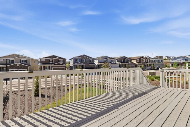 Building Photo - Castle Rock - Rancher 4 bed 3 bath in Crystal Valley!