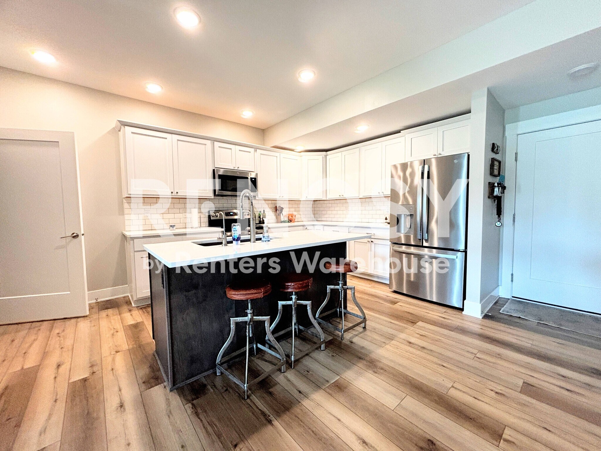 Building Photo - 16643 Wilden Dr