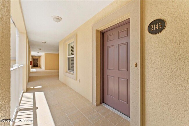 Building Photo - 115 Riverview Bend S