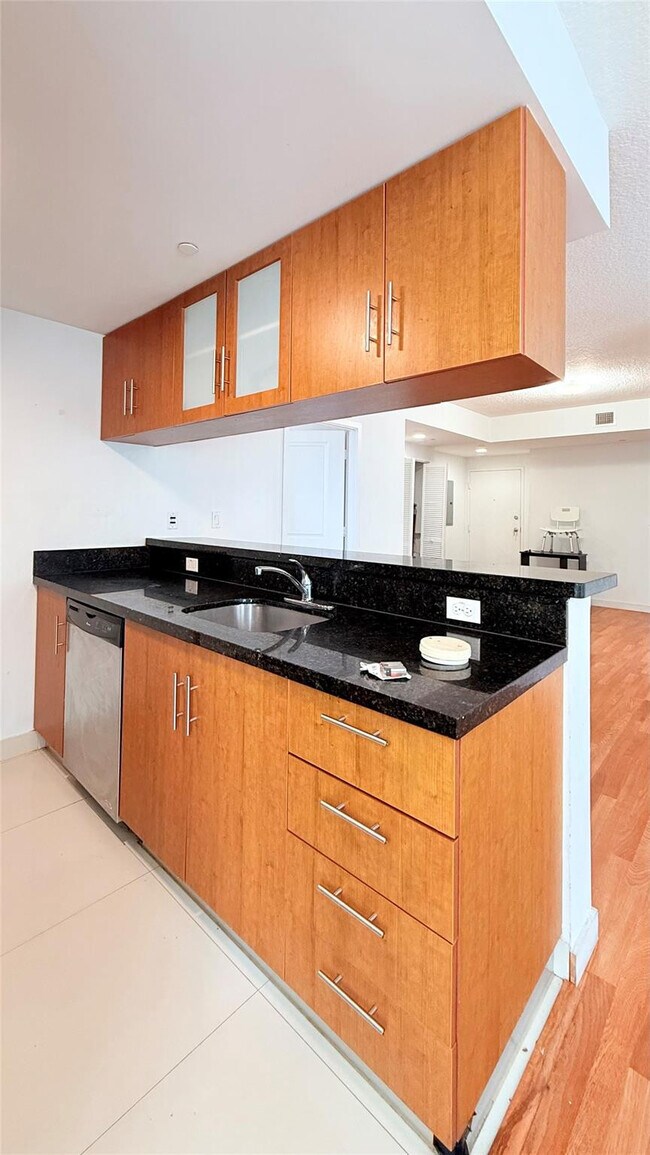 Building Photo - 601 NE 23rd St