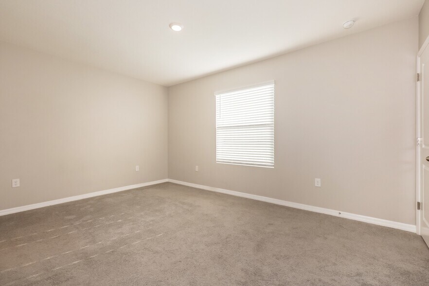 Building Photo - 2894 Peony Pr Ln