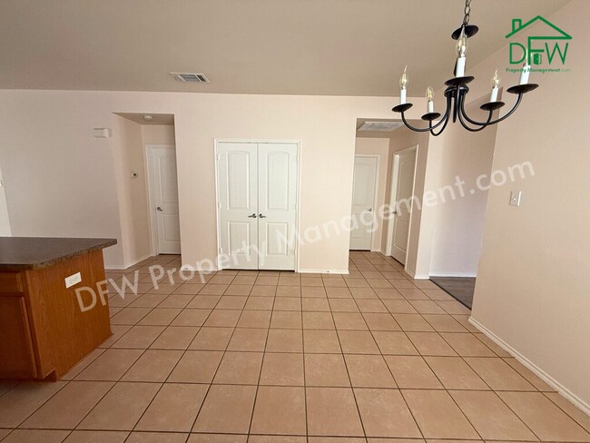 Building Photo - Beautiful 4-Bedroom Home with Scenic Backyard for Lease in Mesquite!