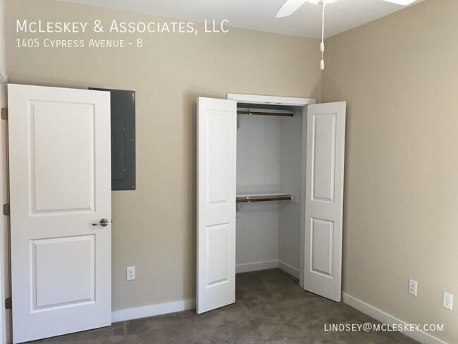 Building Photo - 1405 Cypress Ave