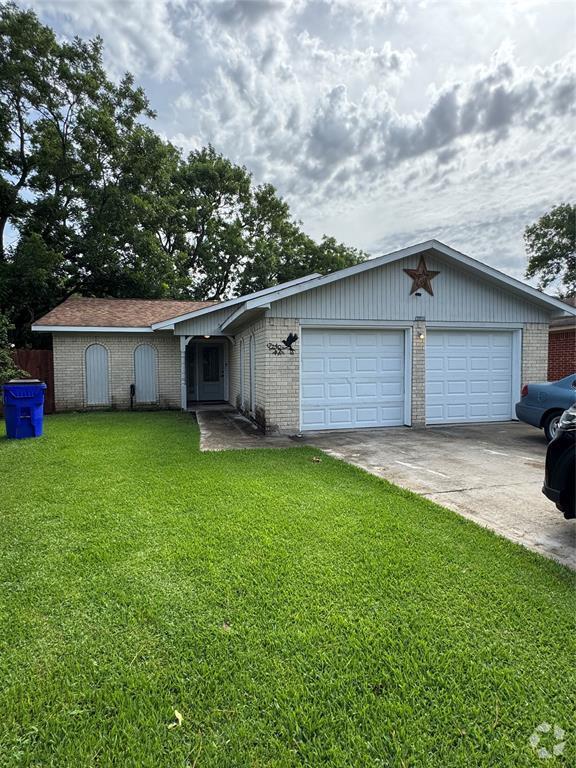Building Photo - 7240 Kings Dr