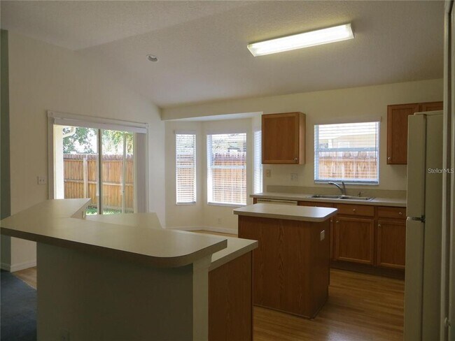 Building Photo - 1012 Torreya Way
