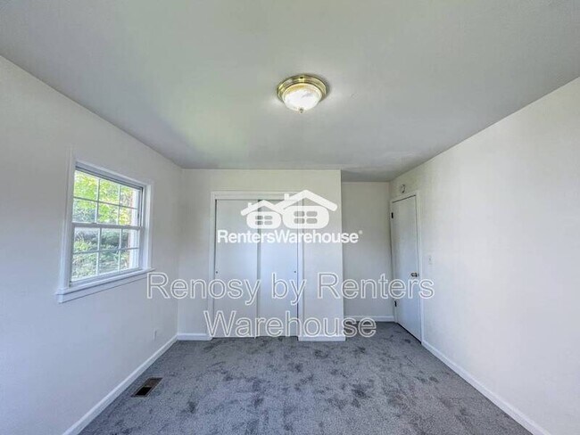 Building Photo - 2444 Tullibee Dr