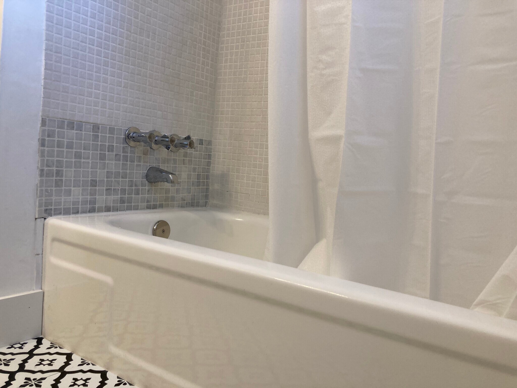 Building Photo - 705 SW 75th St