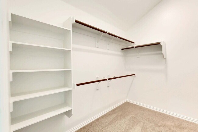 Building Photo - 271 Jefferson Dr