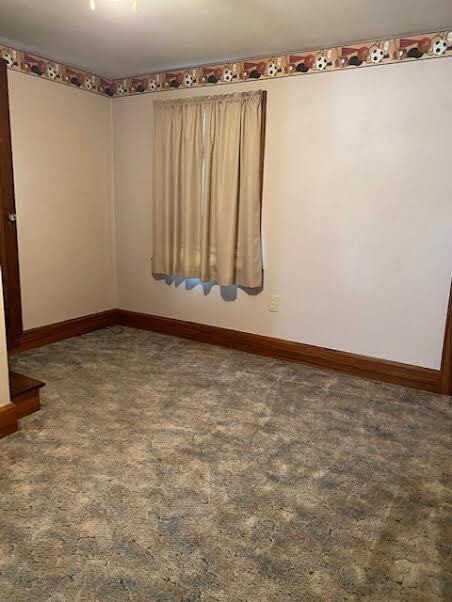 Building Photo - 352 W South St