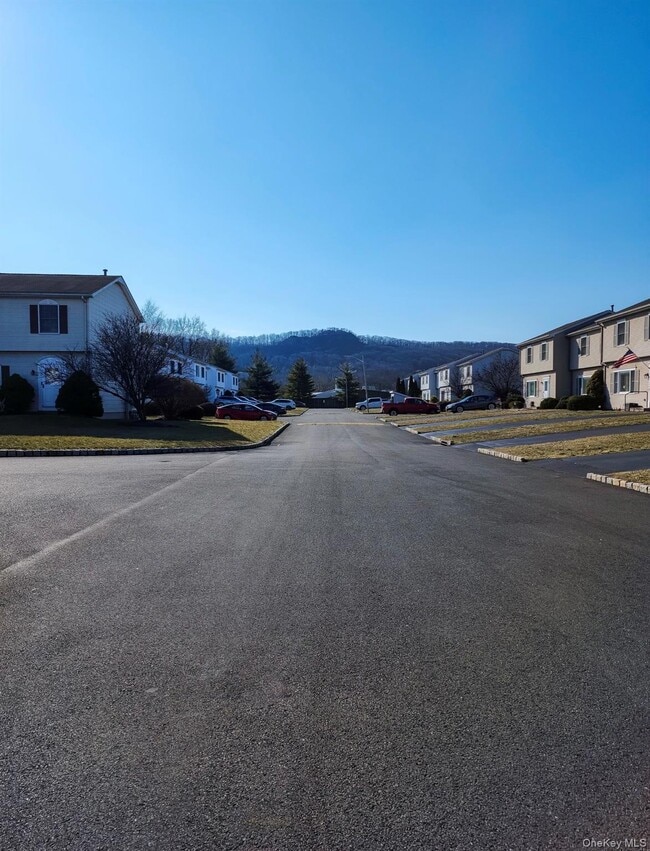 Building Photo - 104 Zugibe Ct