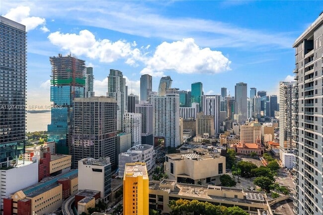 Building Photo - 159 NE 6th St