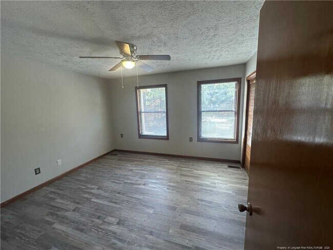 Building Photo - 1202 Huntsman Ct