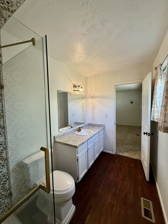 Building Photo - 11152 S Lyndbrook Way