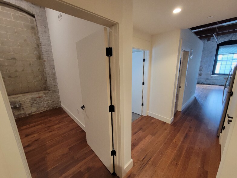 Building Photo - 173 W Berks St