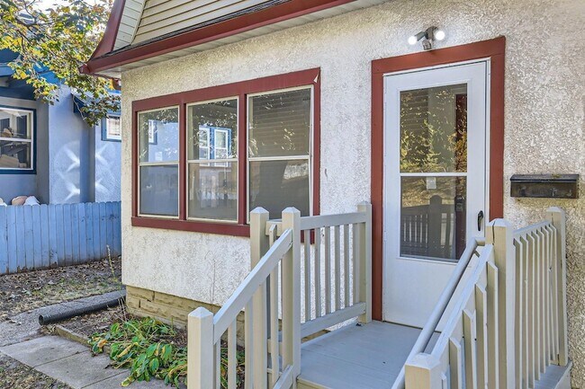 Building Photo - 3715 N Lyndale Ave