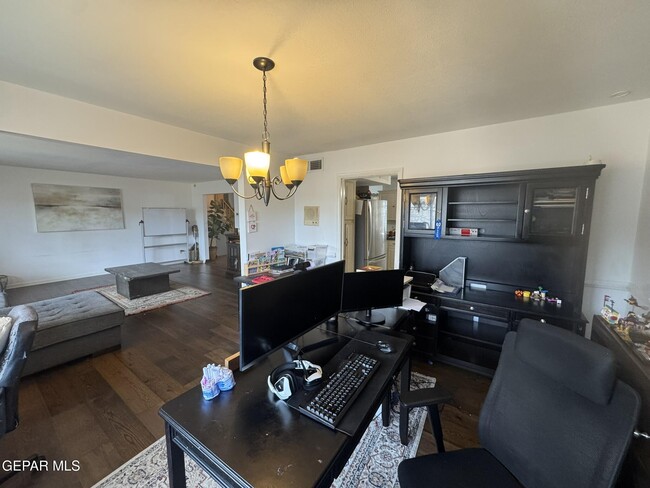 Building Photo - 6417 Pino Real Dr