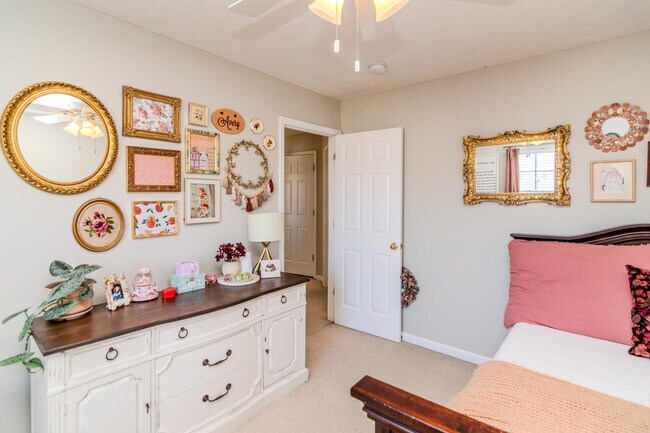 Building Photo - 3041 Sewanee Ln