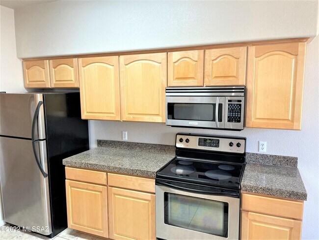 Building Photo - 7050 E Sunrise Dr