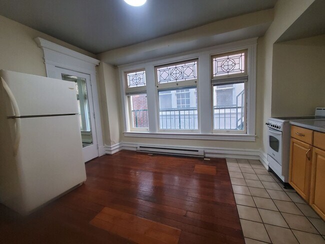 Building Photo - 1639 W Turner St
