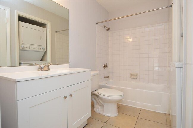 Building Photo - 8649 Fancy Finch Dr
