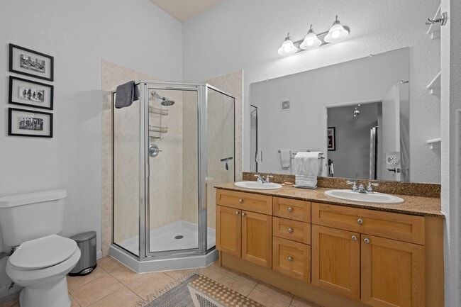 Building Photo - Amazing 1 Bedroom in the Heart of Lowry