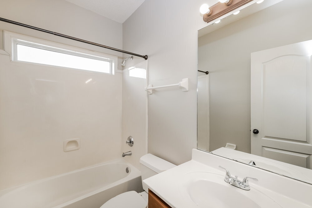 Building Photo - 1516 Sawmill Creek Ln