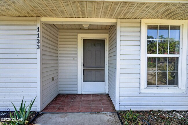 Building Photo - 1133 Squirrel Nest Ln