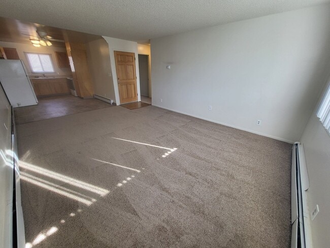 Building Photo - 1700 E Long St