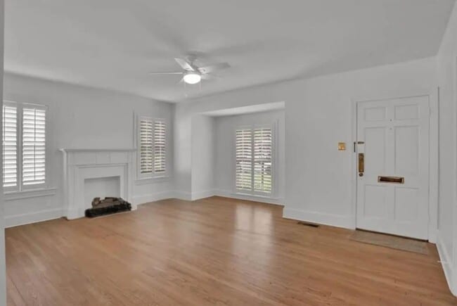 Building Photo - Albany Avenue