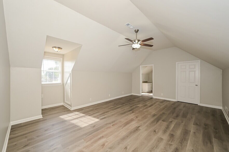 Building Photo - 2611 Hawk Eye Ct