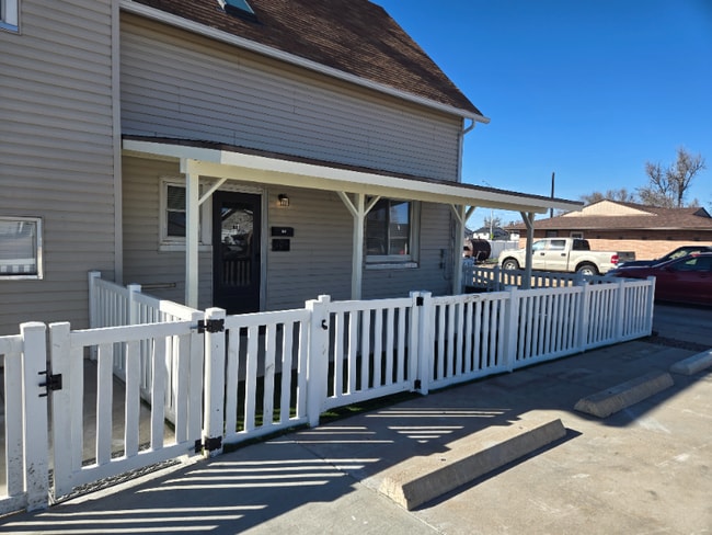 Building Photo - 105 Elbow Ct