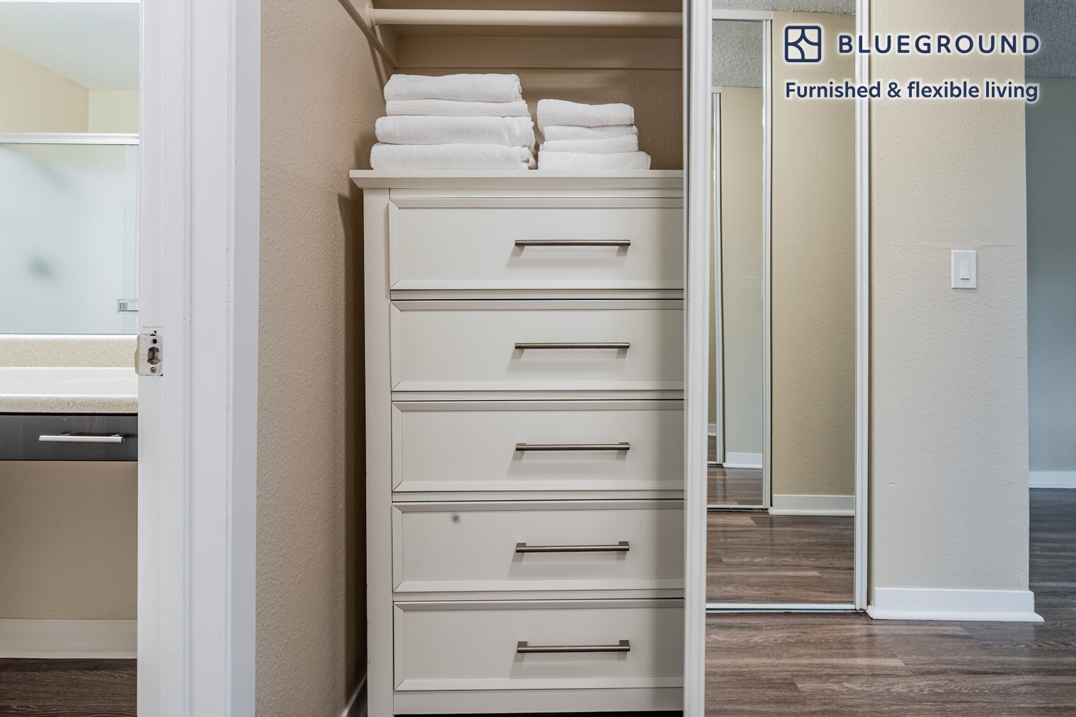 Building Photo - 788 Edgewater Blvd