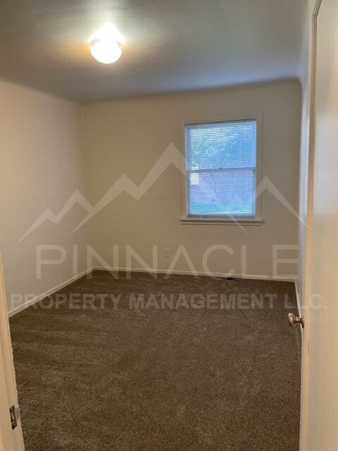 Building Photo - 31 Chicago Ave