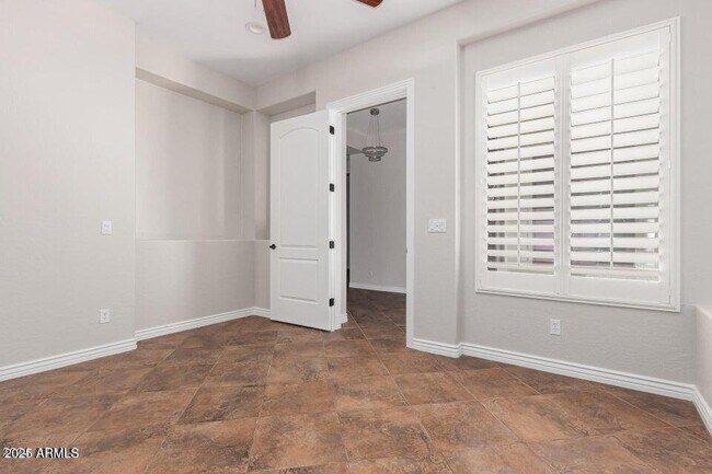 Building Photo - 1842 E Kaibab Dr